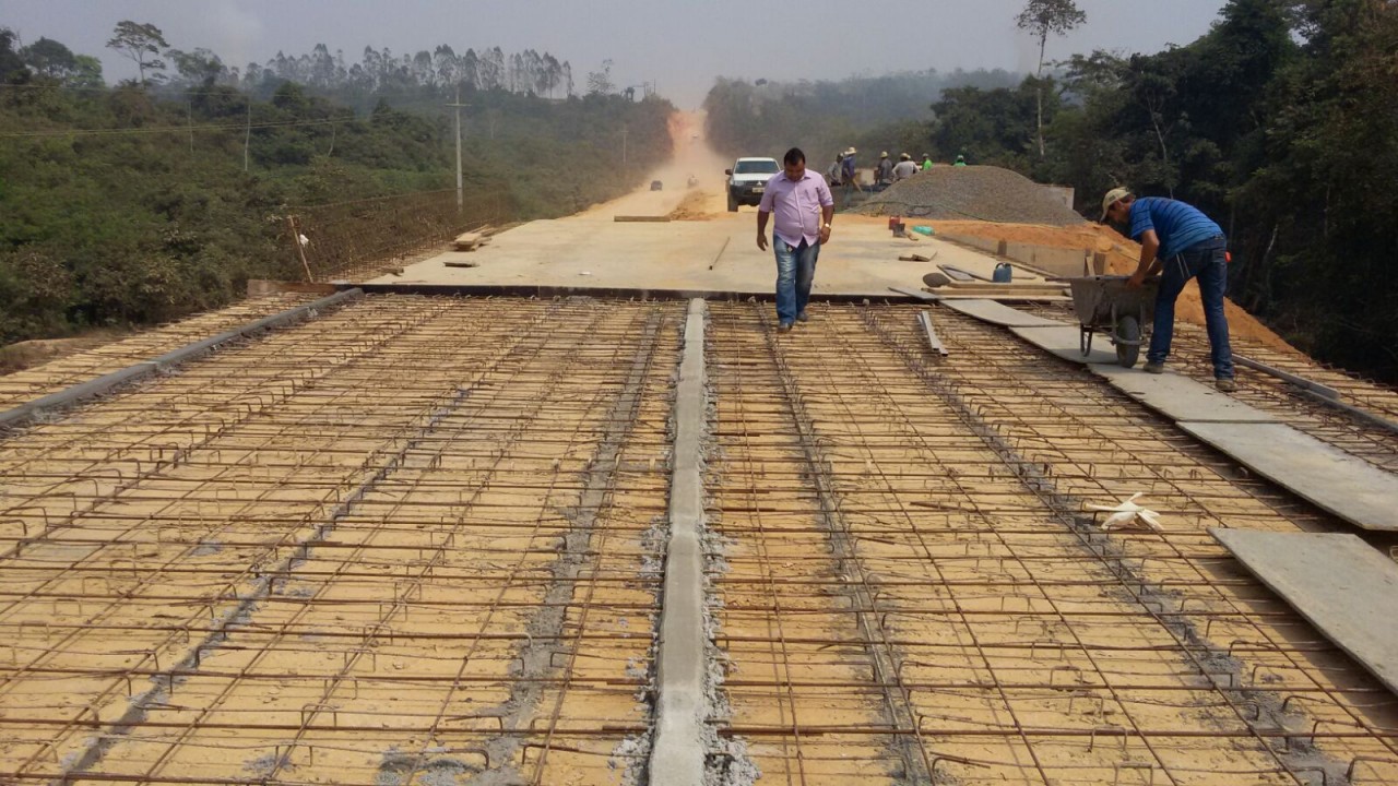 DR NEIDSON EMITE PARECER FAVORÁVEL A PROJETO QUE GARANTE RECURSO PARA CONSTRUÇÃO DE PONTES EM MUNICÍPIOS ATINGIDOS PELAS ENCHENTES DE 2014 - News Rondônia