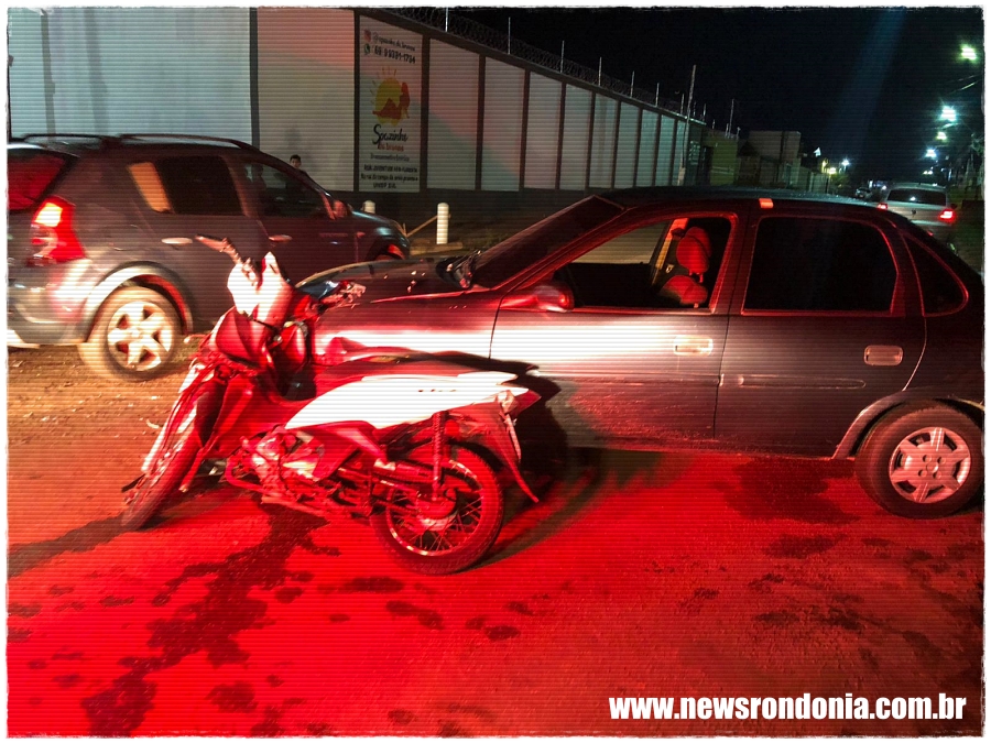 Motociclista fica gravemente ferida após colidir contra carro que avançou preferencial - News Rondônia