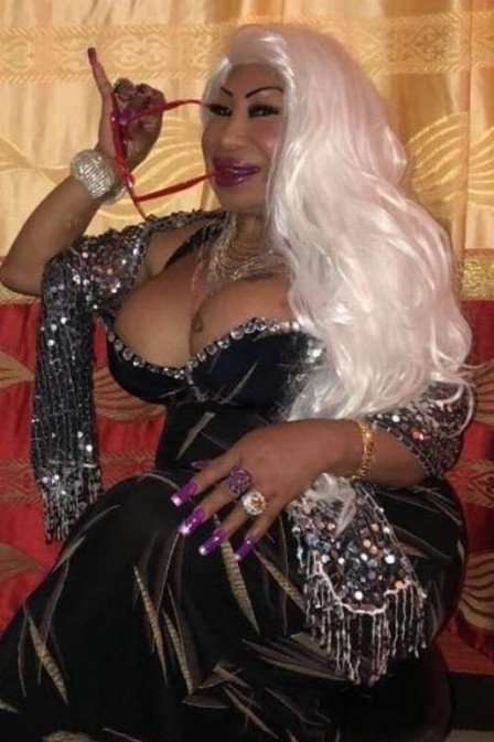 NOVA SENSAÇÃO DO INSTAGRAM, TRAVESTI FUGIU DE ALDEIA NO ACRE, PASSOU FOME E DIVA NA ITÁLIA - News Rondônia