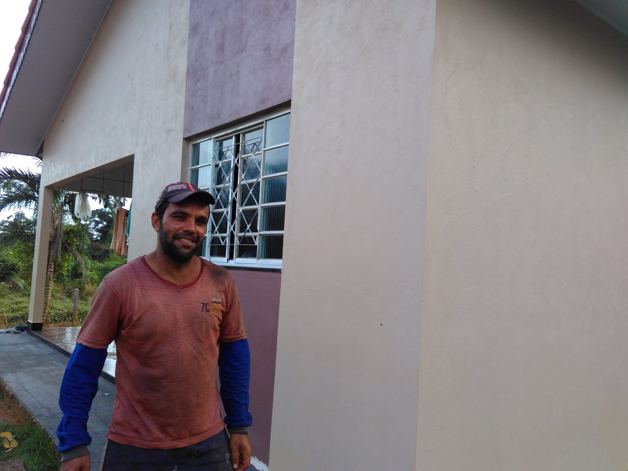 AGRICULTOR FAMILIAR DE ARIQUEMES TRABALHA PARA AUMENTAR A QUALIDADE NA LAVOURA DE CAFÉ - News Rondônia