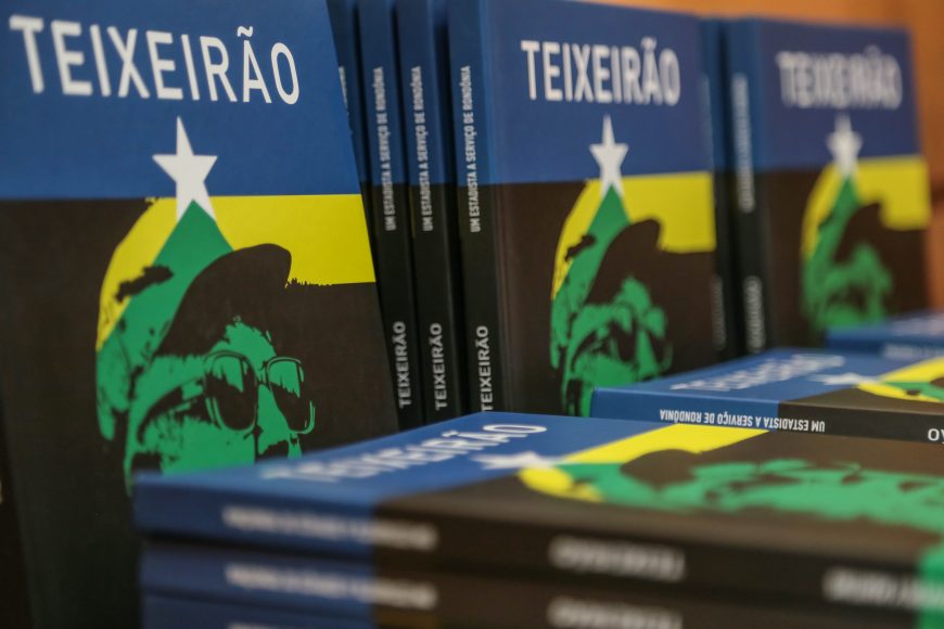 LIVRO CONTA A HISTÓRIA DE JORGE TEIXEIRA DE OLIVEIRA, O PRIMEIRO GOVERNADOR DE RONDÔNIA - News Rondônia