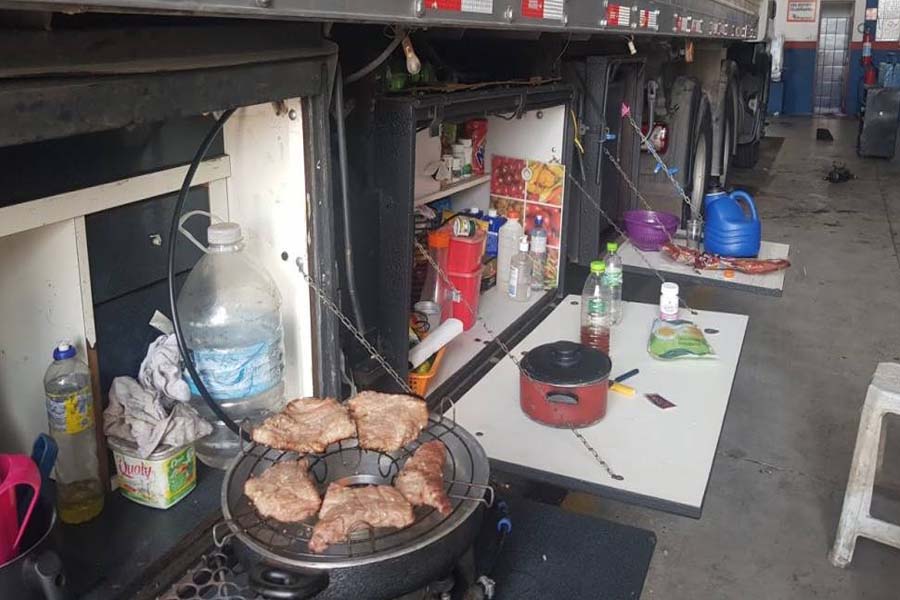 Após jantar romântico, caminhoneiro tem R$ 4.300,00 furtados; garota que o acompanhava é suspeita - News Rondônia