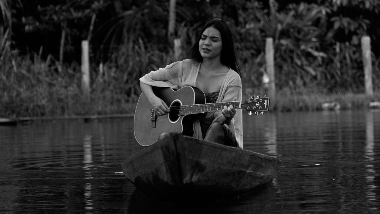 ACREANA LANÇA CLIPE COM MÚSICA AUTORAL E ALCANÇA MAIS DE MIL VISUALIZAÇÕES EM 24 HORAS - News Rondônia