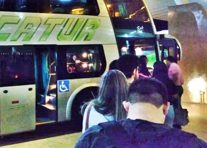POR FALTA DE CONCURSOS, ACREANOS VIAJAM ATÉ RONDÔNIA EM BUSCA DE CARREIRA COMO SERVIDOR PÚBLICO - News Rondônia