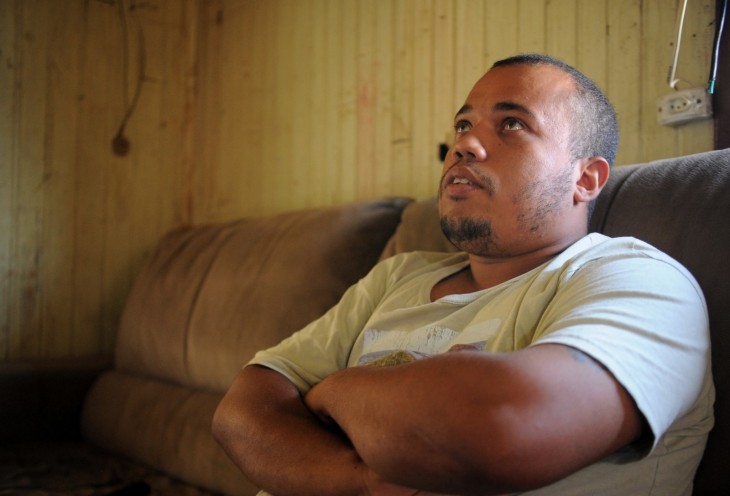HOMEM ROUBA R$ 24 PARA COMPRAR COMIDA, SE ENTREGA À POLÍCIA E COMOVE COM RELATO - News Rondônia