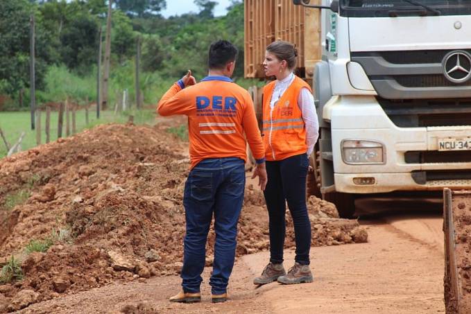 Servidora do DER representa Rondônia em homenagem do Conselho Federal de Engenharia e Agronomia - News Rondônia
