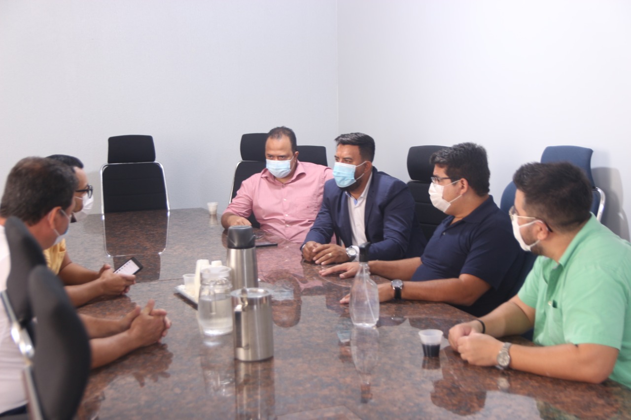 Vereador Carlos Damaceno participa de reunião para tratar sobre a regularização fundiária do bairro Nacional - News Rondônia