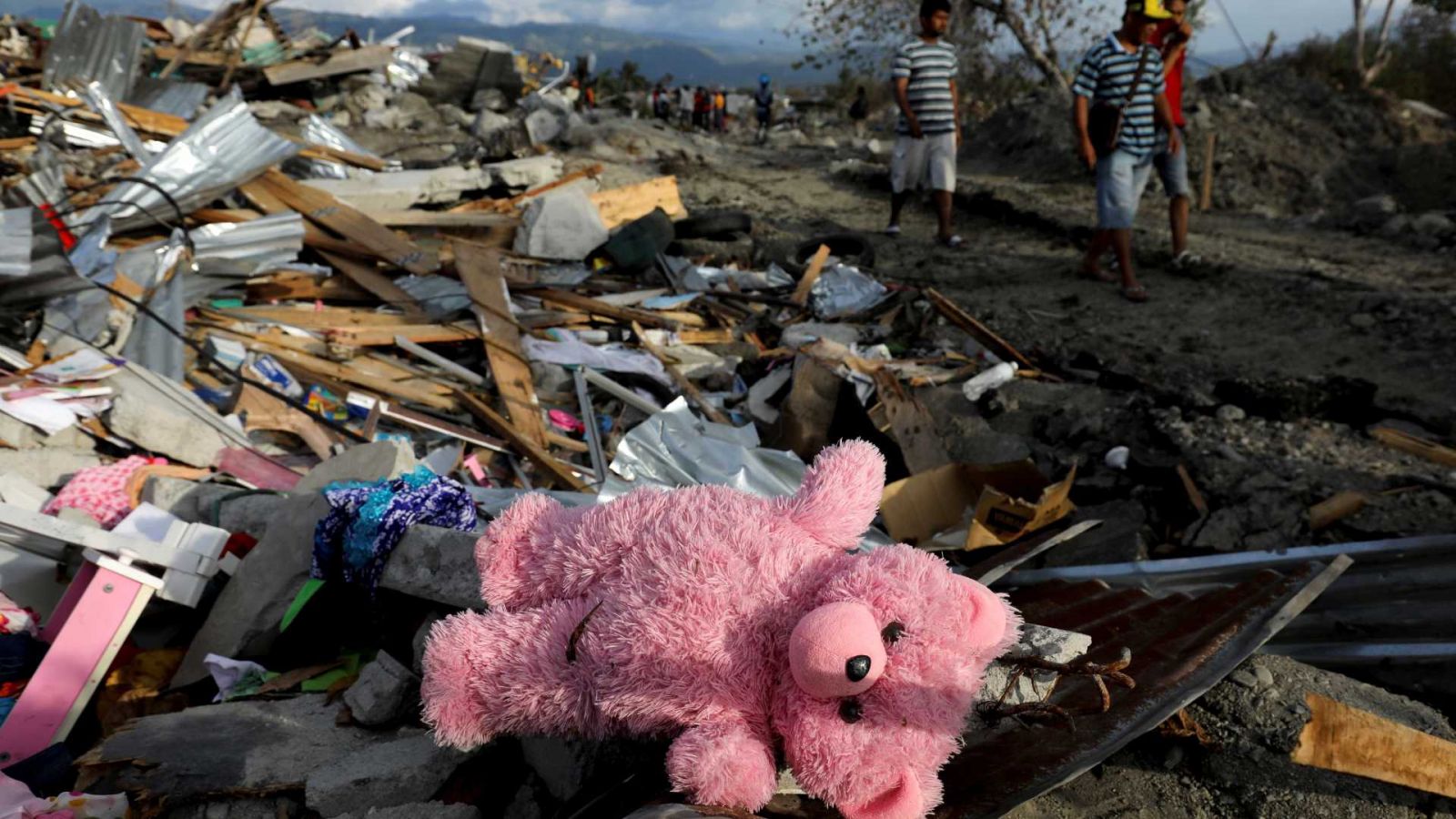 MORTES EM TERREMOTO NA INDONÉSIA CHEGAM A QUASE 2 MIL - News Rondônia
