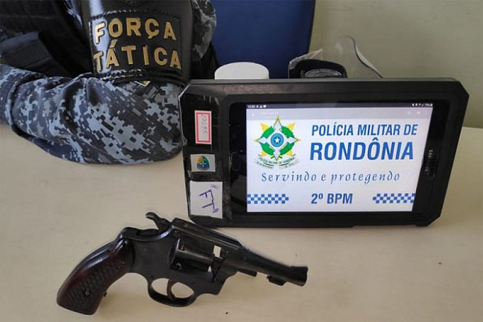 PM apreende arma que estava sendo vendida para facção criminosa em Ji-Paraná - News Rondônia