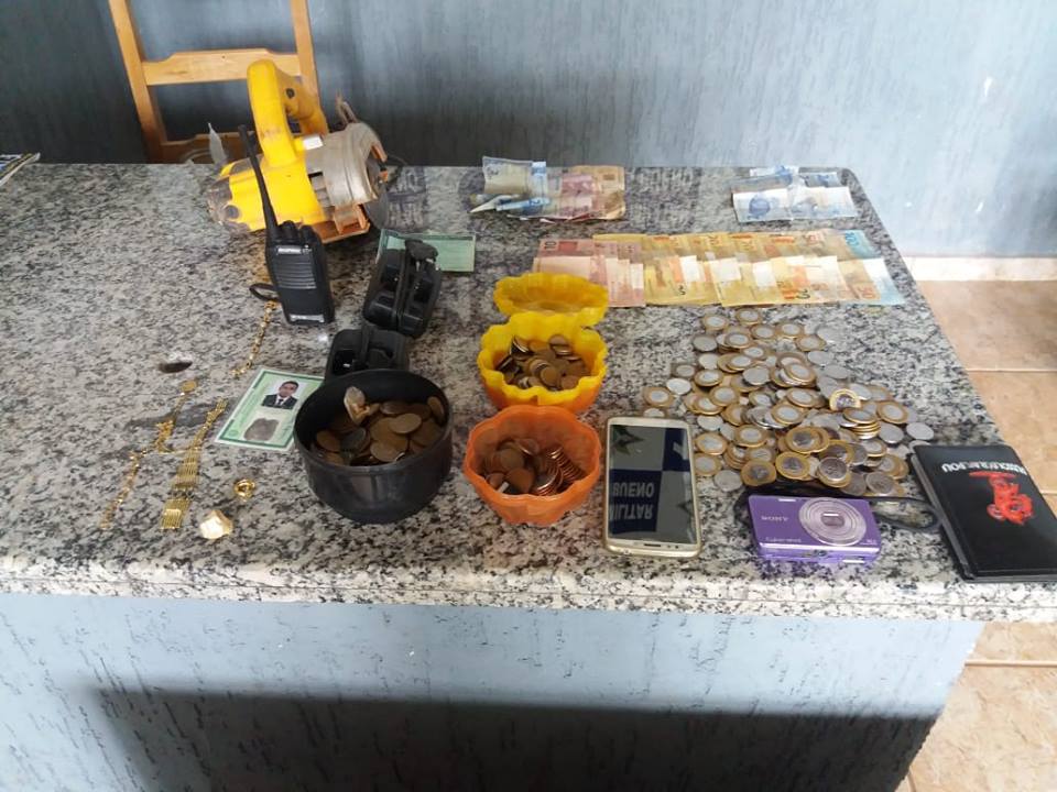 POLÍCIA MILITAR DE PIMENTA PRENDE ACUSADOS DE TRÁFICO DE ENTORPECENTE - News Rondônia