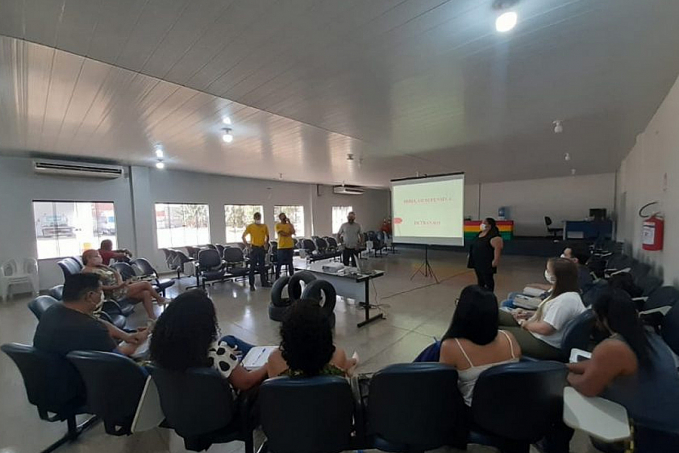 Servidores do Detran em Vilhena participam de curso de direção defensiva com aulas teóricas e práticas - News Rondônia