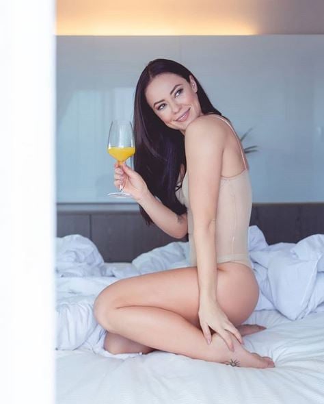 TODA TRANSPARENTE! PAOLLA OLIVEIRA MOSTRA BUMBUM E LEVA WEB À LOUCURA - News Rondônia