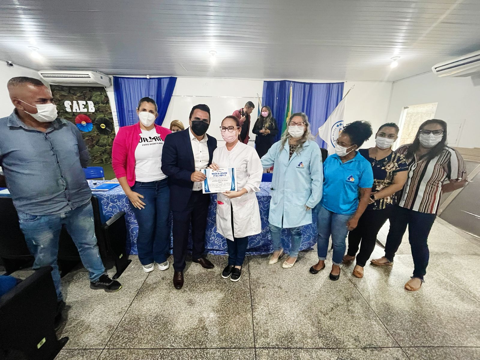 Vereador Edimilson Dourado homenageia servidores de Unidade de Saúde na zona sul - News Rondônia