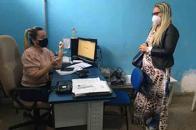 Vereadora Márcia Socorristas Animais fiscaliza atendimento em Policlínica - News Rondônia