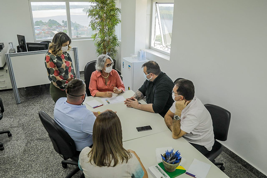 Emendas do presidente Alex Redano para Ariquemes são discutidas com secretários e técnicos da prefeitura - News Rondônia