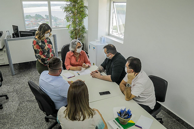 Emendas do presidente Alex Redano para Ariquemes são discutidas com secretários e técnicos da prefeitura - News Rondônia