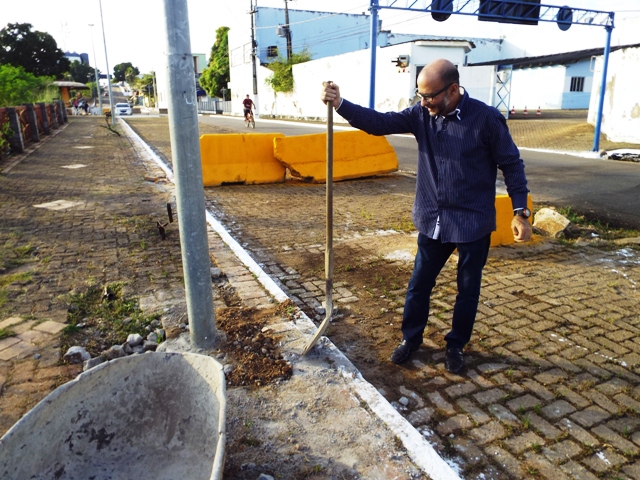 NOVA FIAÇÃO DE ILUMINAÇÃO PÚBLICA DA VILA FERROVIÁRIA É FURTADA EM MENOS DE 24H - News Rondônia