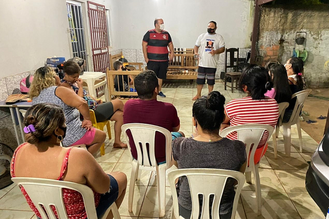 PEDIDO DE INTERNAUTA: Vereador Junior Queiroz se reúne com moradores do bairro Ronaldo Aragão - News Rondônia