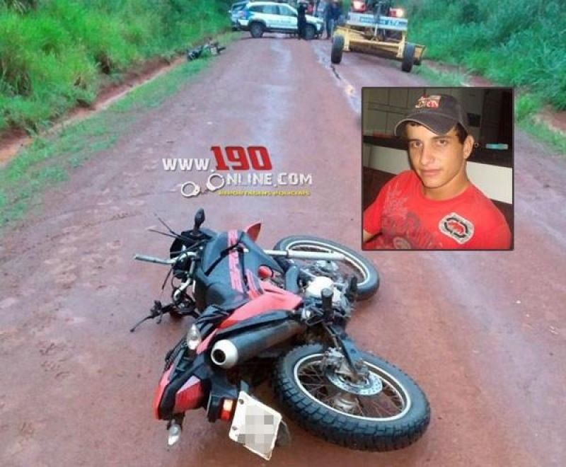 ALTA FLORESTA  MOTOCICLISTA MORRE APÓS SE CHOCAR COM MOTO E BATER COM A CABEÇA EM LÂMINA DE TRATOR - News Rondônia