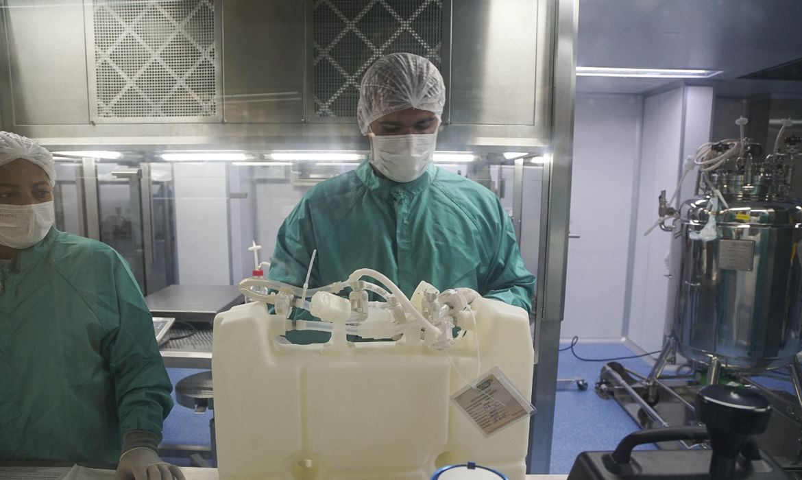 Fiocruz prevê entrega de 6 milhões de doses com IFA nacional este ano - News Rondônia