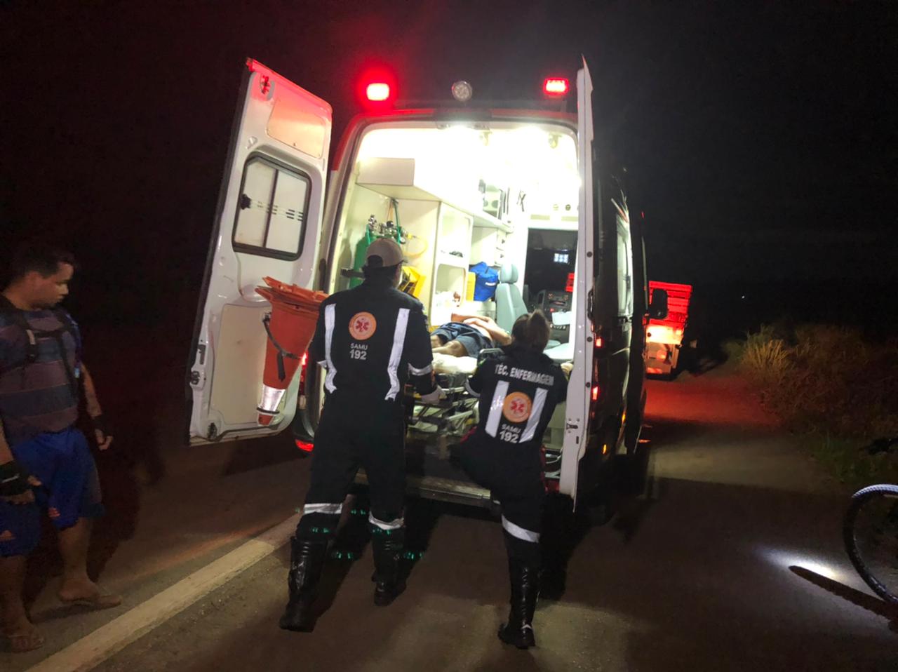 SURTOU - Ciclista se joga na frente de carros na BR 364 e acabou sendo atropelado - News Rondônia