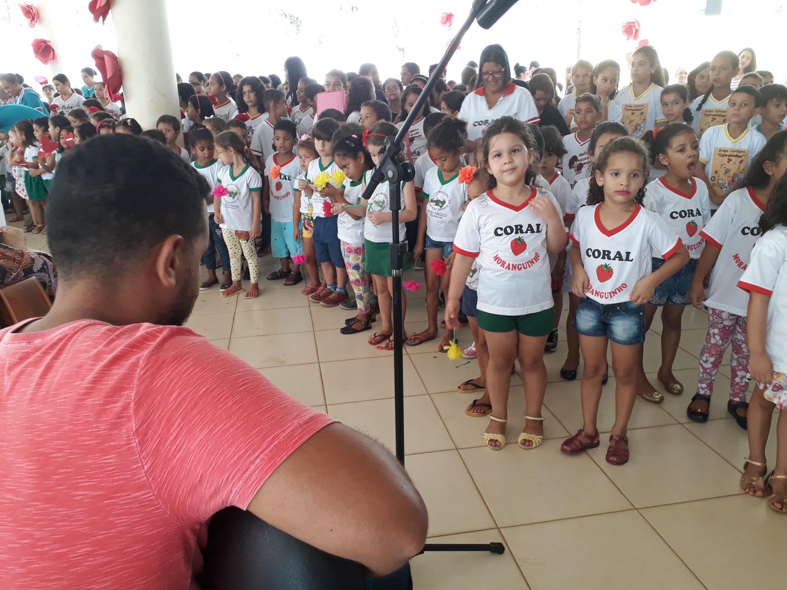 GRUPO CANTANTES FAZ HOMENAGEM ÀS MÃES - News Rondônia