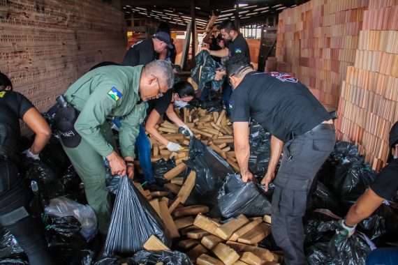 DEPARTAMENTO DE NARCÓTICOS INCINERA MAIS DE UMA TONELADA DE ENTORPECENTES EM PORTO VELHO - News Rondônia