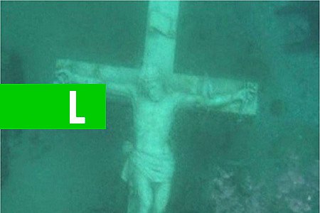 CENTENAS DE PESSOAS ESTÃO MERGULHANDO EM LAGO GELADO PARA VER IMAGEM MISTERIOSA DE JESUS - News Rondônia