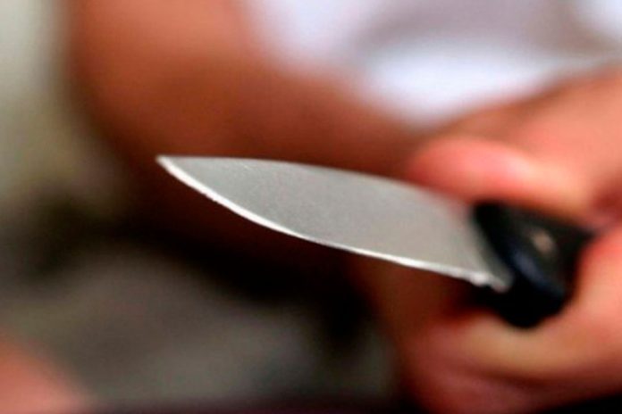 EM MEIO A BEBEDEIRA E DISCUSSÃO, HOMEM É ESFAQUEADO NO PEITO PELA COMPANHEIRA - News Rondônia