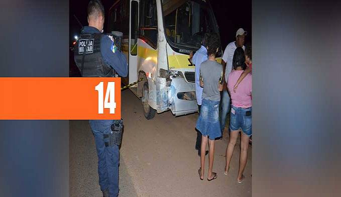 ACIDENTE: MOTOCICLISTA MORRE NA BR 364 AO COLIDIR COM MICRO-ÔNIBUS LOTADO DE FIÉIS - News Rondônia