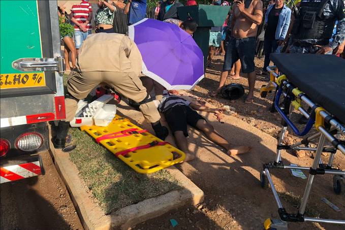ATUALIZADA: Adolescente fica gravemente ferido após acidente, comparsa fugiu o deixando com arma caseira - VÍDEO - News Rondônia