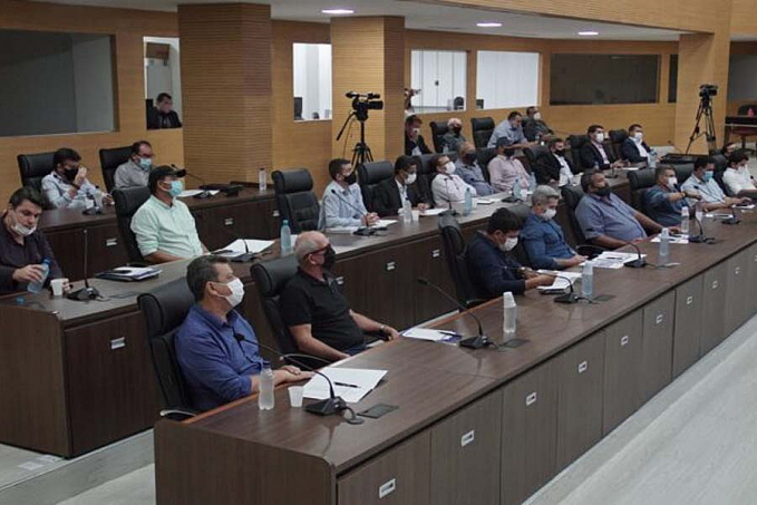 Bancada federal realiza encontro com prefeitos para tratar de recursos e pautas municipalistas - News Rondônia