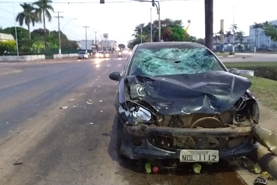 NO CRUZAMENTO: Motociclista fica em estado grave em acidente na Jorge Teixeira - News Rondônia