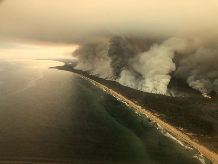 INCÊNDIO NA AUSTRÁLIA: GOVERNO ORDENA RETIRADA DE 240 MIL PESSOAS - News Rondônia