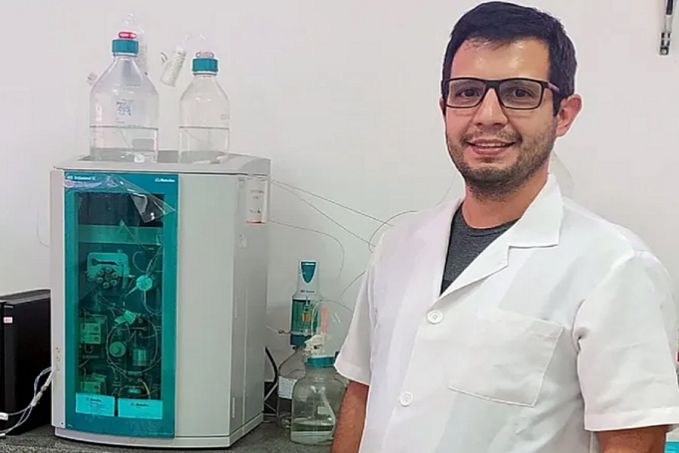 Professor universitário acreano amplia pesquisa em torno do leite humano em pó - News Rondônia
