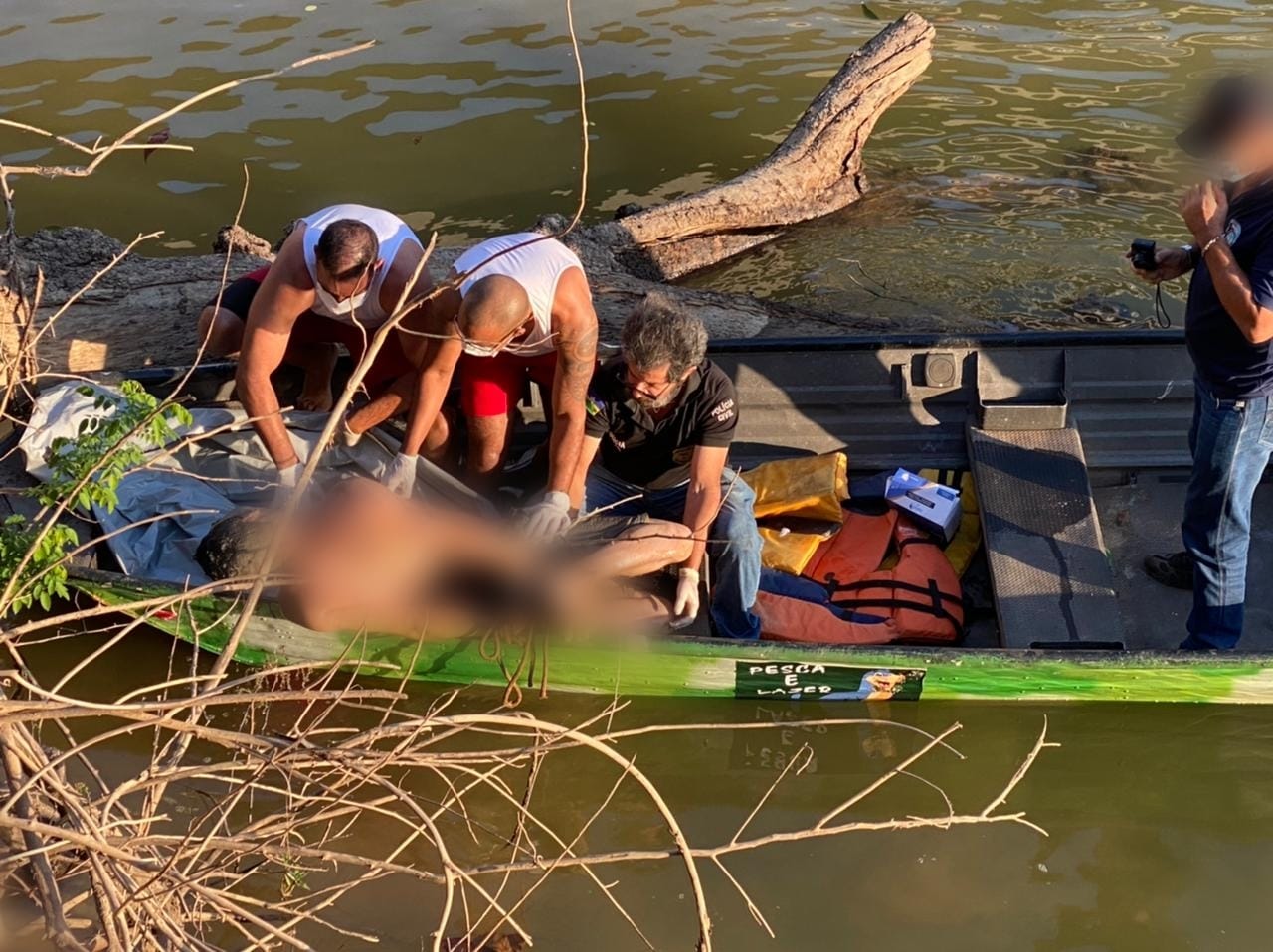 Polícia Civil identifica cadáver encontrado com pés e mãos amarradas no Rio Candeias - News Rondônia