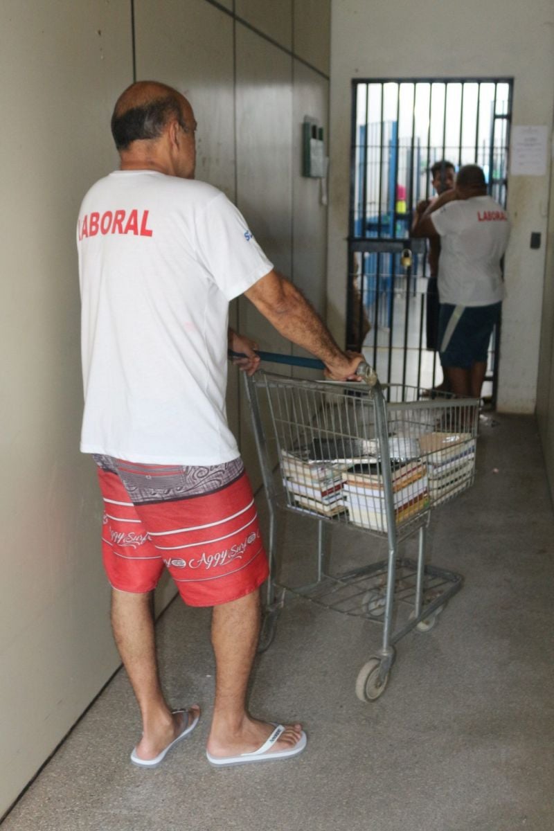 PROJETO DE LEITURA DIMINUI PENA E DÁ IMPULSO À RESSOCIALIZAÇÃO DE APENADOS EM PRESÍDIOS DE PORTO VELHO - News Rondônia