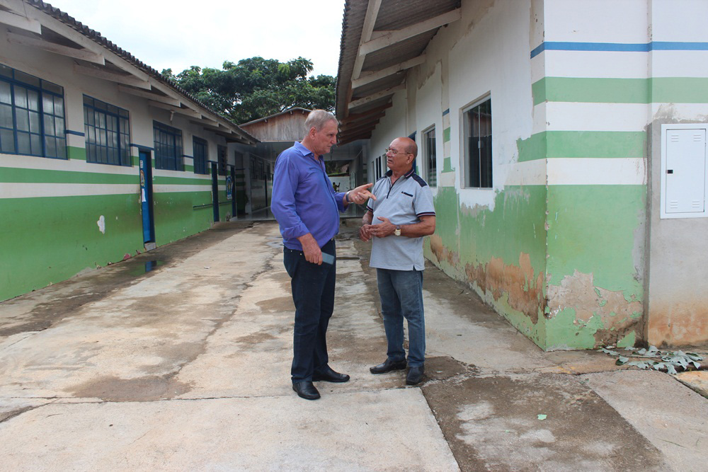 FOLLADOR VISITA ESCOLA PEDRO LOUBACK, QUE SERVE DE APOIOS À FAMÍLIAS DESABRIGADAS EM ARIQUEMES - News Rondônia