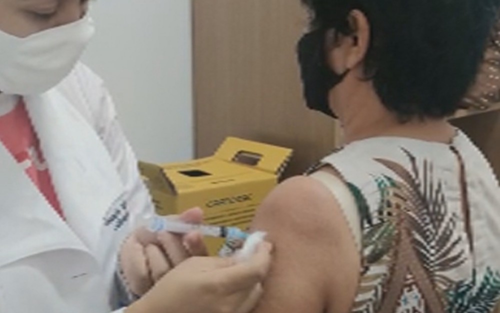 Idosa recebe vacina contra gripe no lugar da segunda dose da CoronaVac - News Rondônia