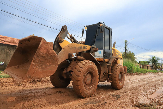 Equipes de obras realizam serviços em 11 bairros da capital - News Rondônia