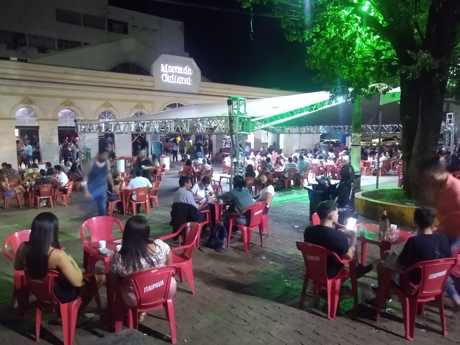 SHOWS GRÁTIS - Grupo 'Di Pretto' é atração do evento 'Samba e Churrasco' no almoço promocional do Mercado Cultural - News Rondônia