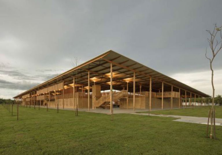 ESCOLA RURAL BRASILEIRA RECEBE MAIS UM PRÊMIO: MELHOR OBRA DO MUNDO - News Rondônia