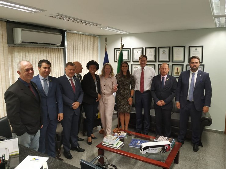 BANCADA FEDERAL VAI À JUSTIÇA CONTRA AUMENTO DE ENERGIA EM RO - News Rondônia