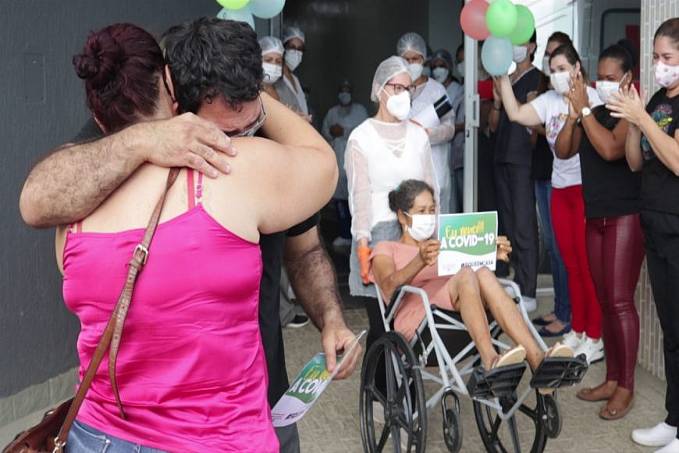 NOTÍCIA BOA: Mais três pacientes internados na UTI do Hospital de Campanha de Rondônia recebem alta - News Rondônia