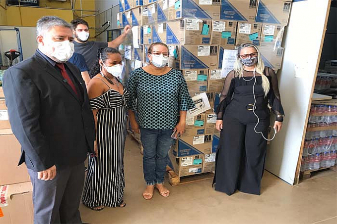 Vereadores visitam obras de câmara fria de armazenamento das vacinas da Covid-19 - News Rondônia