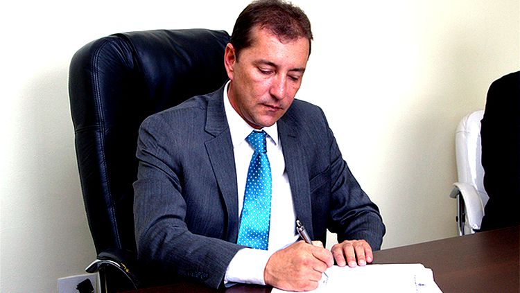 PREFEITO HILDON CHAVES DECRETA PONTO FACULTATIVO NA SEGUNDA-FEIRA - News Rondônia