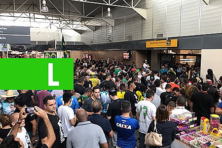 AEROPORTO ESTÁ LOTADO A ESPERA DE JAIR BOLSONARO, NA CAPITAL - News Rondônia