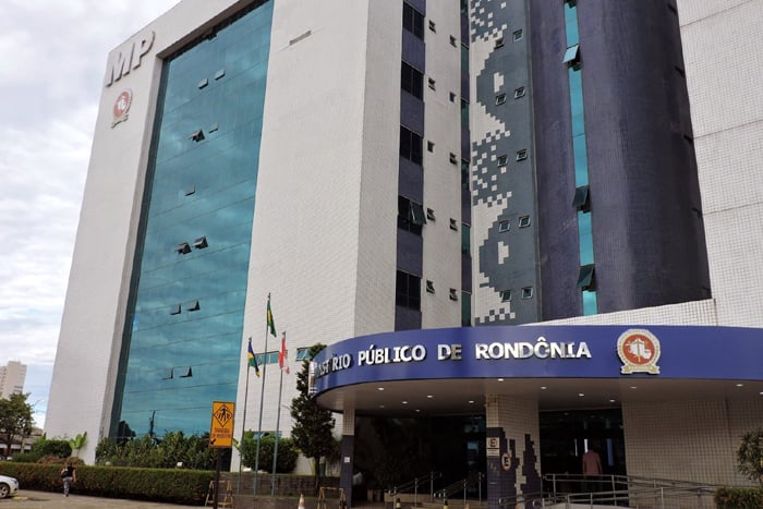 MP OBTÉM DECISÃO NO STF QUE GARANTE TRANSPORTE ESCOLAR E VAGAS EM ESCOLAS PARA ESTUDANTES DE ROLIM DE MOURA - News Rondônia