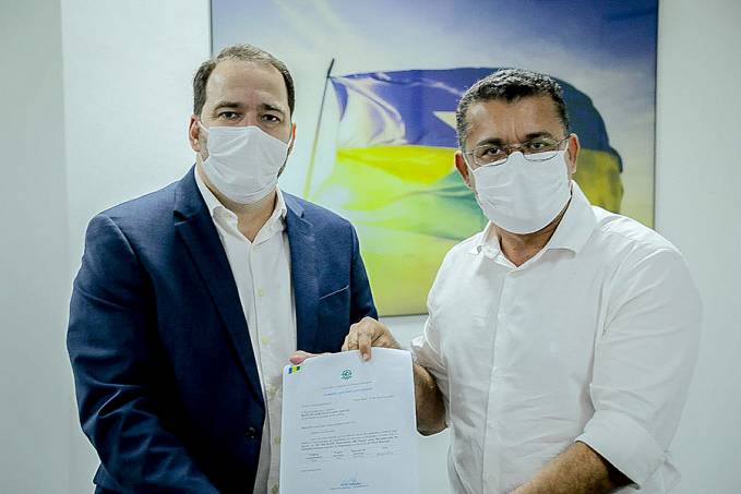 Presidente Alex Redano destina R$ 600 mil para recuperação de estradas na região de Jacinopólis - News Rondônia