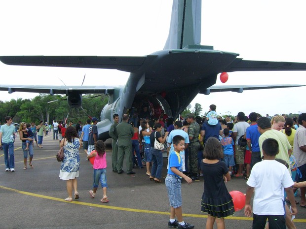 BASE AÉREA DE PORTO VELHO REALIZA PORTÕES ABERTOS - News Rondônia